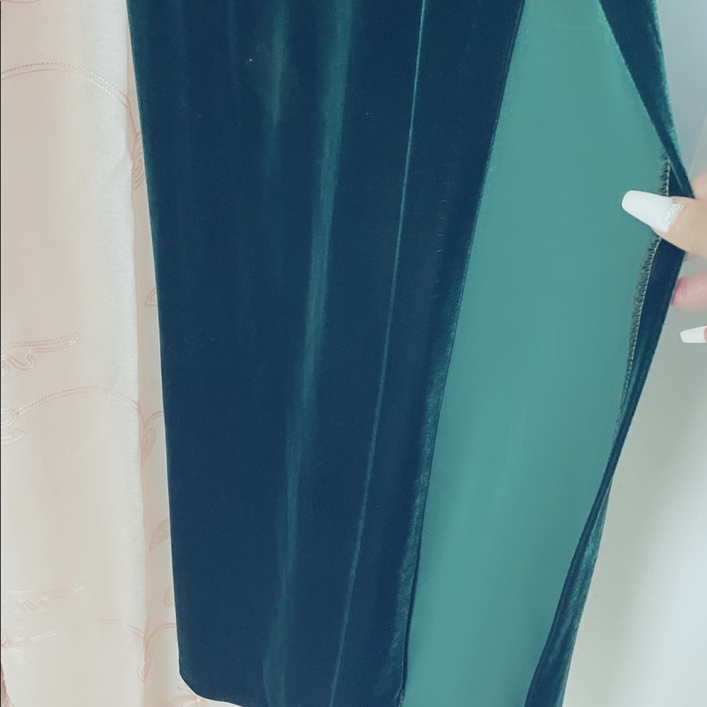 Dress - Picture 3 of 6